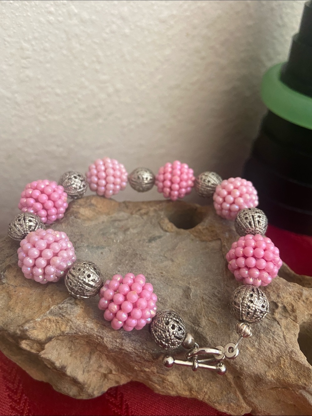 5/$10❤️❤️❤️Vintage 90s Handmade Pink Beaded Cluster Bracelet